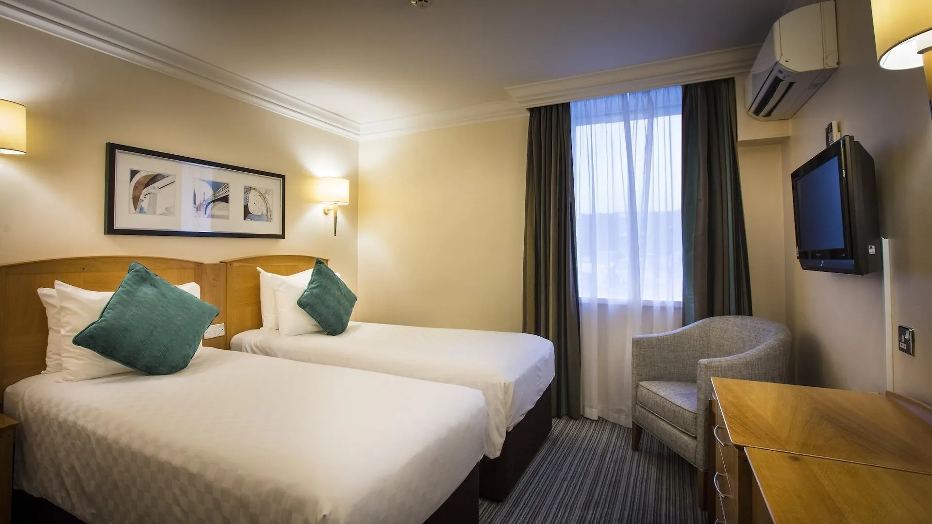 *** Hotel Thistle London Heathrow Terminal 5 Hillingdon United Kingdom