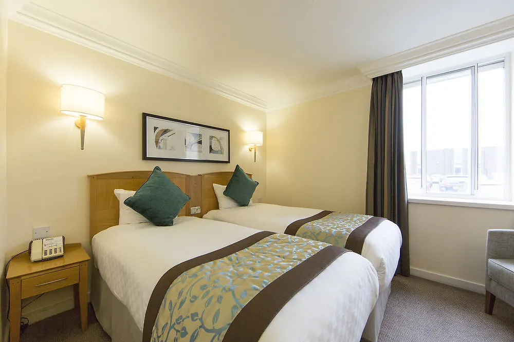 Thistle London Heathrow Terminal 5 Hillingdon Hotel