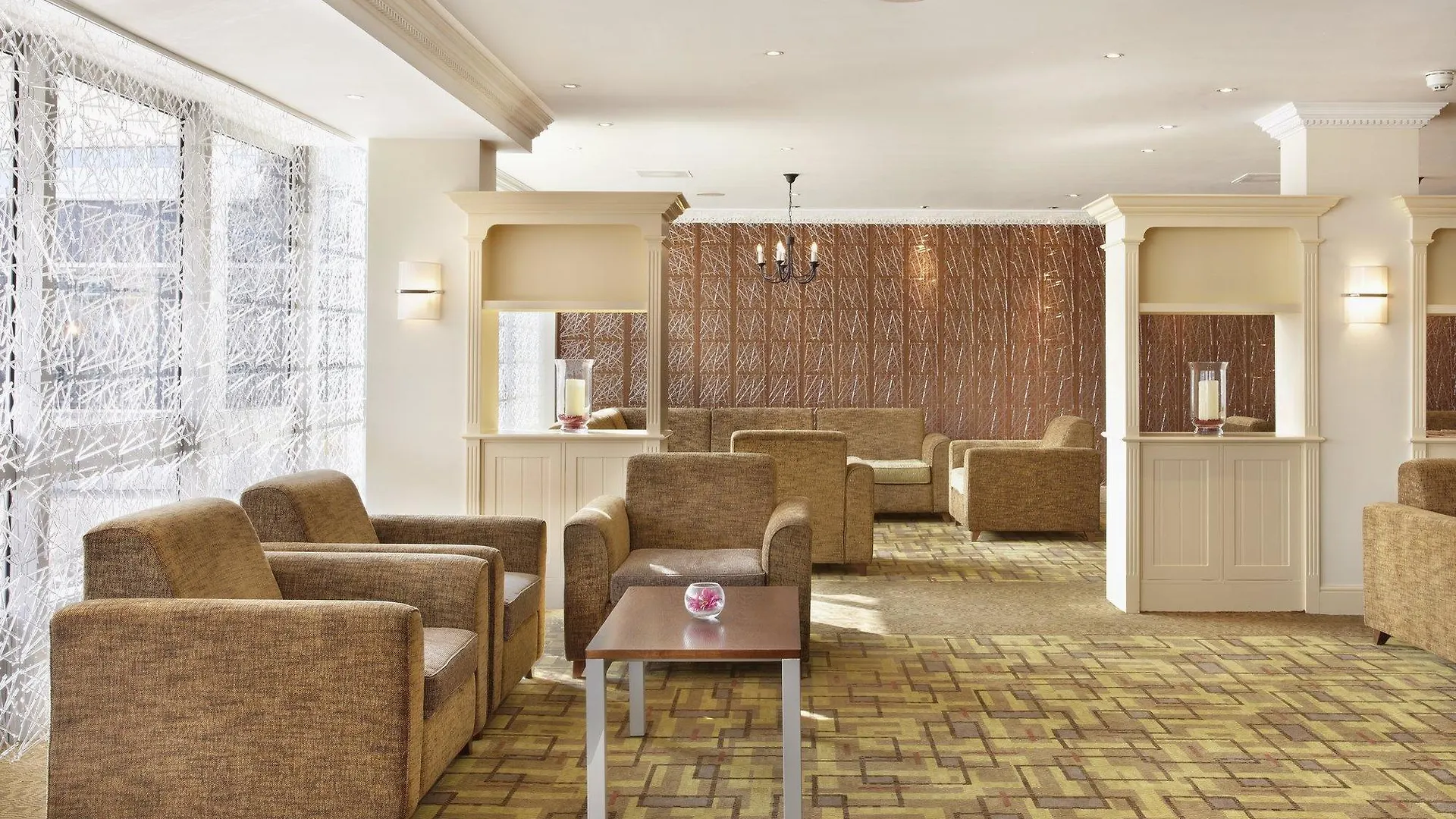 Thistle London Heathrow Terminal 5 Hillingdon Hotel