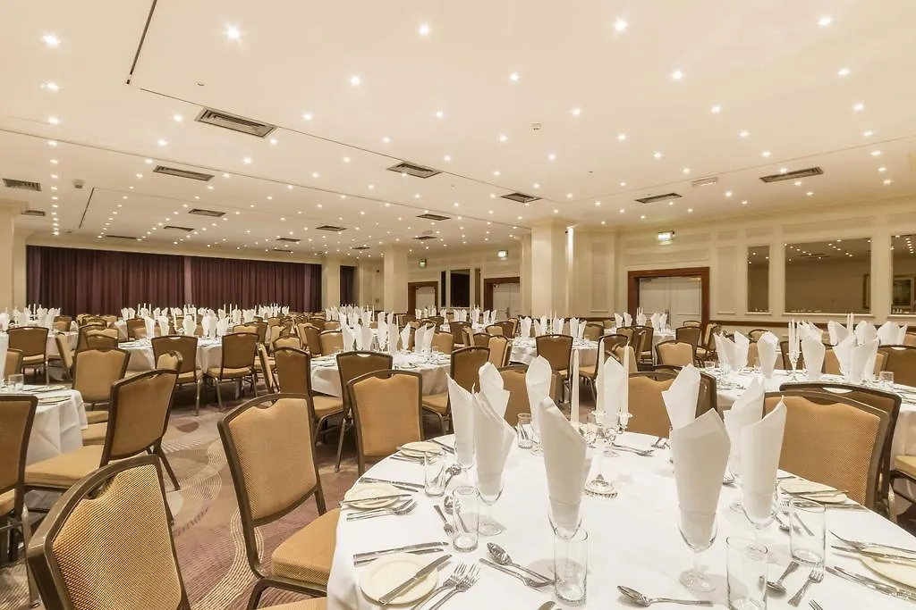 Thistle London Heathrow Terminal 5 Hillingdon 3*,