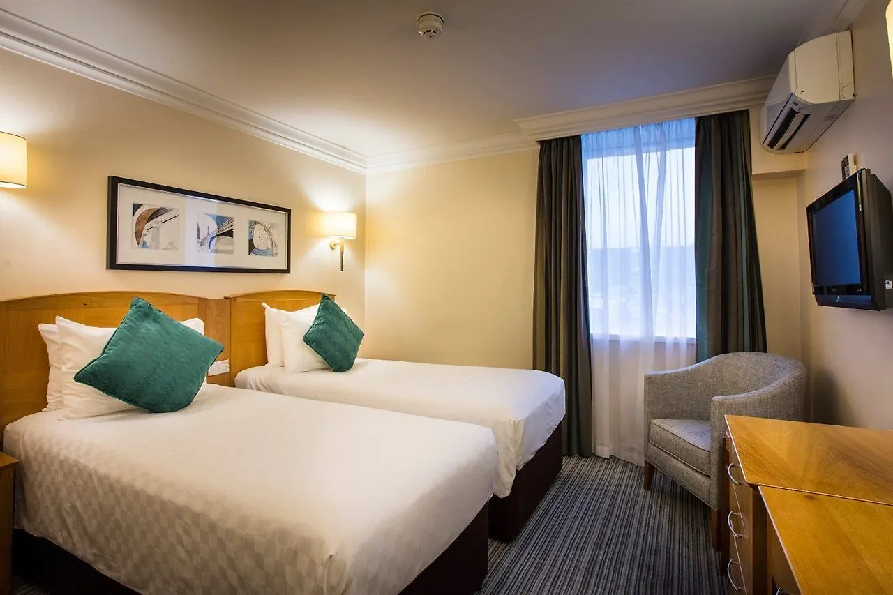 *** Hotel Thistle London Heathrow Terminal 5 Hillingdon United Kingdom